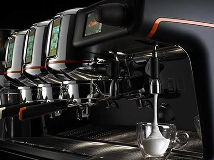 Espresso Makinesi Nasıl Temizlenir?